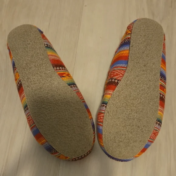 Minnetonka Women's Colorful Striped Moccasins - Picture 3 of 6